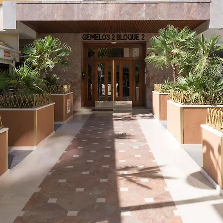 Gemelos 2 Бенидорм